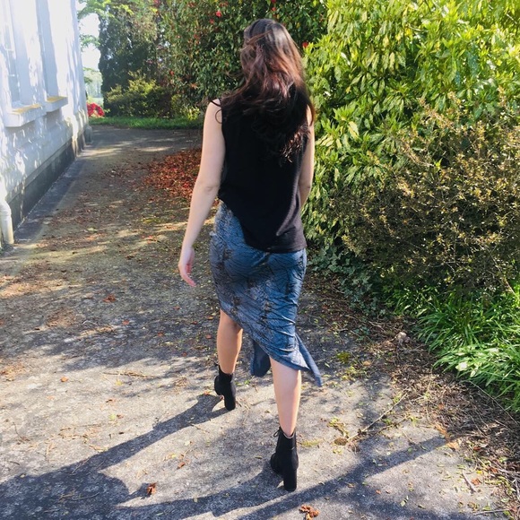 Asymmetric Designer Cotton Knit Slit Pencil Skirt - Picture 5 of 8